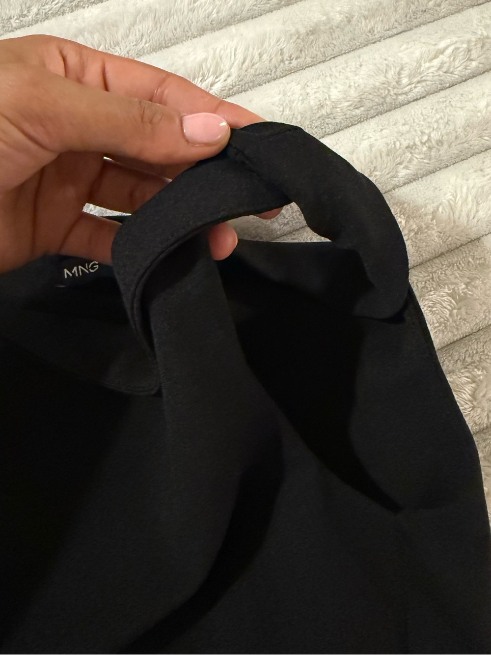 NWT Mango Asymmetrical Fitted Sleeveless Top Black - Picture 8 of 12